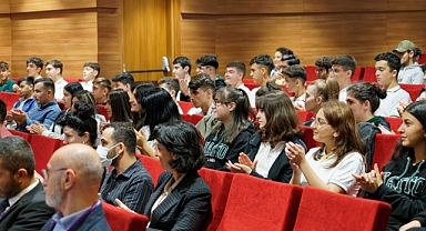 Lojistik Sektörünün Geleceği Altınbaş Üniversitesi'nde Konuşuldu 