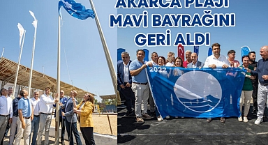 Akarca plajı mavi bayrağını geri aldı