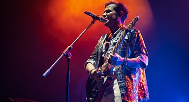 BAKÜ’DE KENAN DOĞULU’YA SEVGİ SELİ