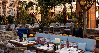 Bodrum müdavimlerinin gözdesi olan Fenix, yenilenen mimarisi ve menüsüyle yazın cazibesini arttırıyor.