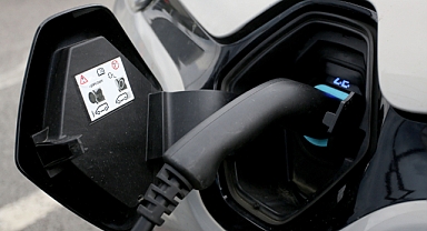 Elektrik direkleri araç şarj etme istasyonlarına dönüştürülüyor