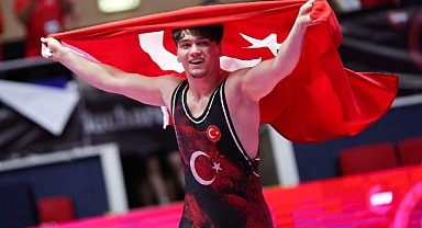 İbrahim Özdemir, güreşte üçüncü oldu