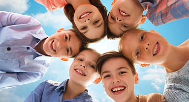 MANEVİ AİLEM OKUTUR BENİ