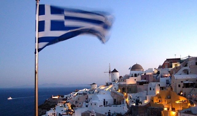 Yunanistan'da hükümetinden düşük gelirlilere tatil desteği