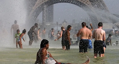 Avrupa'da Kavurucu Sıcak Dalgaları