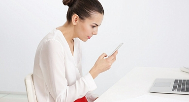 Cep Telefonunun Yanlış Kullanımı Boyun Ağrısı Sebebi