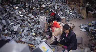 Çinli ve İngiliz araştırmacılar, elektronik atıklardan altın elde edecek