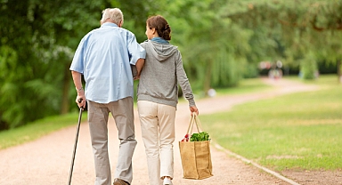 İyilik, mutluluk hormonu salgılıyor, tansiyonu düşürüyor