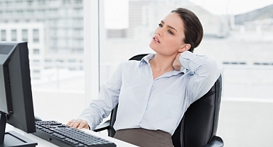 Masa başı çalışanlarını tehdit eden 6 hastalık