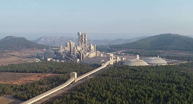 Medcem Çimento, 22.500 Güneş Paneli Kullanarak Kendi Elektriğini Üretecek