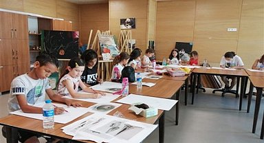 Muğla'da çocuklar sanat ile buluşuyor