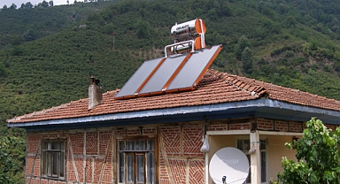 Orman köylüsü enerjisini güneşten alıyor
