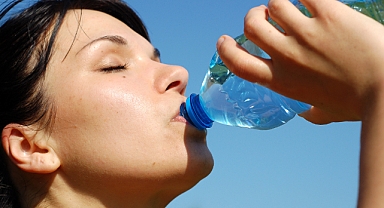 Sıcaklarda Susuz Kalmak Böbrekleri Yoruyor