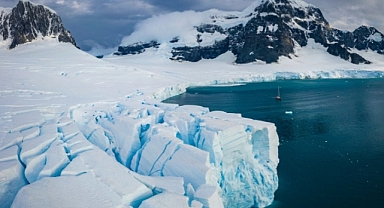 Almanya aşırı sıcaklar nedeniyle beş büyük buzulundan birini kaybetti