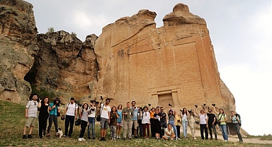 Eskişehir’den “Midas Vadisi Fotoğraf Gezisi”