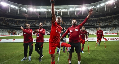 Ampute Futbol Milli Takımı, Dünya Kupası'nı kaldırmak için sahaya çıkacak