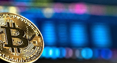 Bitcoin ve Ethereum son 24 saatte istikrarını sürdürüyor  
