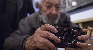 Deklanşörüyle zamanı durduran foto muhabiri: Ara Güler