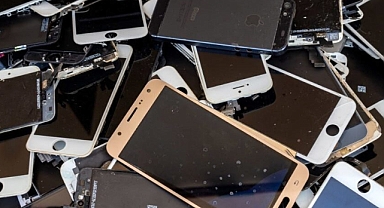 E-atık kirliliği: 5,3 milyar cep telefonu çöpe gidiyor