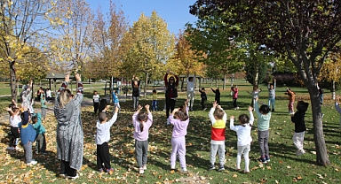 Eskişehir Es Çocuk Evi’nde çocuklar doğayı gezerek tanıyor