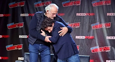 Geleceğe Dönüş yıldızları Michael J Fox ve Christopher Lloyd 37 yıl sonra bir arada