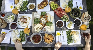 Kahvaltıya ne yapabilirim? Lezzetli ve kolay kahvaltı tarifleri