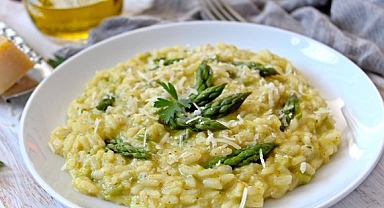 LA MİA LUCE’NİN DENEYİMLİ ŞEFİ FATİH SÖKÜK RİSOTTO YAPIMININ PÜF NOKTALARINI ANLATTI