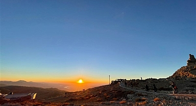 Nemrut Dağı ziyaretçi rekoru kırdı