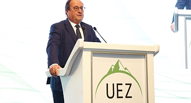 UEZ 2022’nin ikinci günü Fransa Eski Cumhurbaşkanı François Hollande konuşmasında Türkiye'nin geleceği Avrupa’dadır” dedi ve iklim krizine dikkatleri çekti.