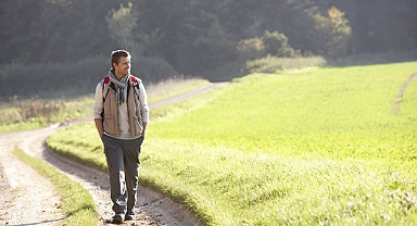 Yürüyüş bedensel ve ruhsal sağlığa olumlu etki ediyor