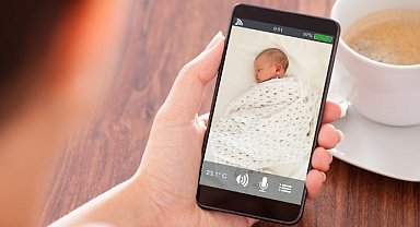 Bebek monitörlerini ele geçirmek siber suçlular için  çocuk oyuncağı olabilir