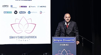 Bilişim Zirvesi'nde teknolojinin geleceği ele alındı