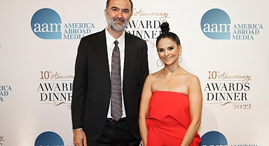  BİR BAŞKADIR, AMERICA ABROAD MEDIA (AAM) GECESİNDEN ÖDÜLLE AYRILDI