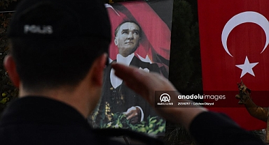 Büyük Önder Atatürk'ü anıyoruz