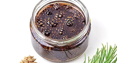 Çam kozalağı şurubu ile geçmeyen öksürükten kurtulun!