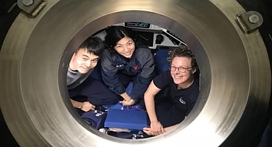 Çin ve Yeni Zelandalı araştırmacılar, deniz altındaki Everest’e indi