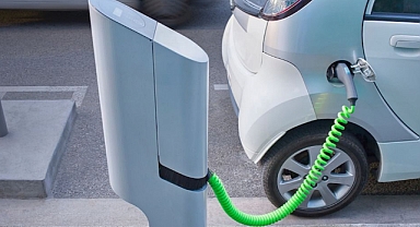 Eşarj ve Kadoil İş birliği ile Türkiye’nin Elektrikli Araç Şarj İstasyon Ağını Genişletiyor