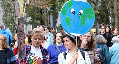 GENÇLERDEN İKLİM ZİRVESİ İÇİN ÇAĞRI: İKLİM KRİZİYLE MÜCADELE İÇİN SİZ DE DÜNYA TAKIMI’NA KATILIN