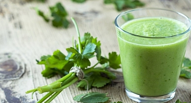 Gözenekleri anında yok ediyor!