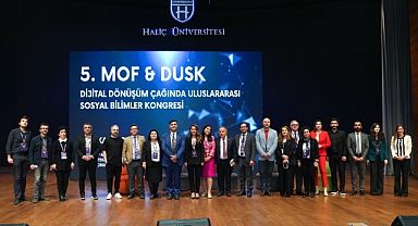 HALİÇ ÜNİVERSİTESİ’NDE “DİJİTAL DÖNÜŞÜM ÇAĞINDA ULUSLARARASI SOSYAL BİLİMLER KONGRESİ” GERÇEKLEŞTİ 