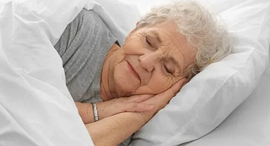 İleri yaşta az uyumak kronik hastalık riskini artırıyor