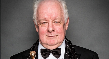 OSCAR VE ALTIN AYI ÖDÜLLÜ FİLMLERİN YÖNETMENİ JIM SHERIDAN,