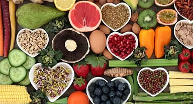 Türkiye’nin ilk ve tek lipozomal kombinasyon ürünü:Lipozone Vitamin C, Vitamin D3 ve Çinko 