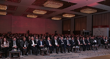 13. AYD Alışveriş Ekonomisi Zirvesi, AVM ve perakende sektörünü bir araya getirdi