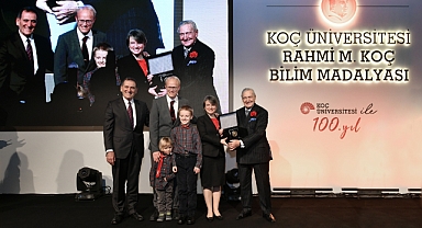 2022 KOÇ ÜNİVERSİTESİ RAHMİ M. KOÇ BİLİM MADALYASI’NIN SAHİBİ PROF. DR. BİLGE YILDIZ OLDU