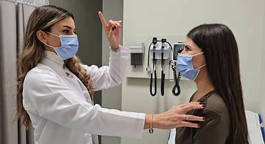 “ALZHEIMER GENELLİKLE 65 YAŞ SONRASI DEMANS İSE DAHA GENÇ YAŞLARDA GÖRÜLÜR!”