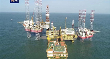 Çin’in en büyük deniz petrol sahası, elektrik üretimine başladı