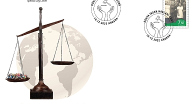 PTT'DEN “DÜNYA İNSAN HAKLARI GÜNÜ” KONULU ÖZELGÜN ZARFI