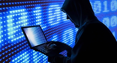 Siber suçlular yılbaşı yaklaşırken online alışverişi hedef alıyor