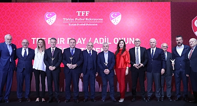 TFF Fair Play / Adil Oyun Ödülleri Ekim Ayı Kazananları Düzenlenen Törenle Ödüllerini Aldı 